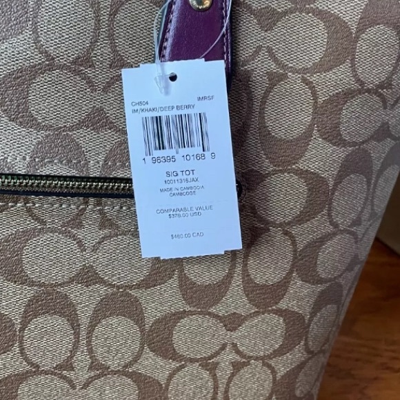 COACH Nwt Gallery Signature Canvas Tote with Coach shopping Bag & Box - Picture 5 of 11